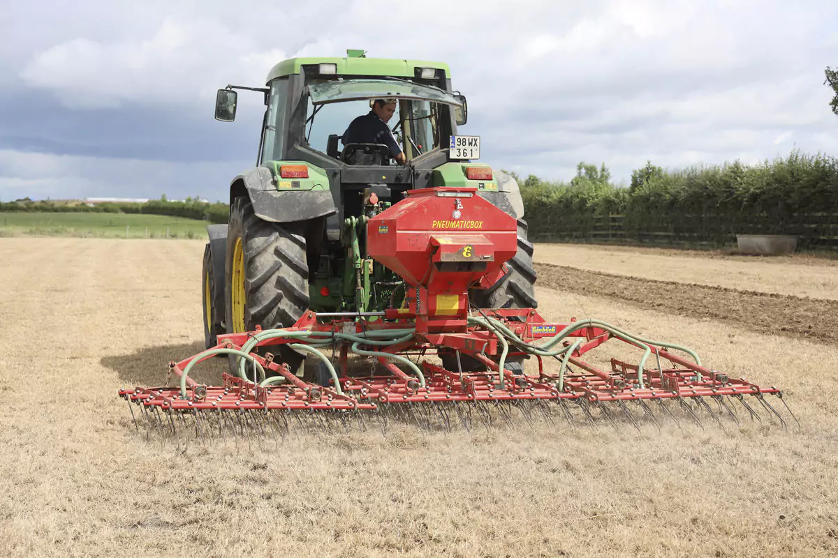 Guidance for reseeding grassland without ploughing 